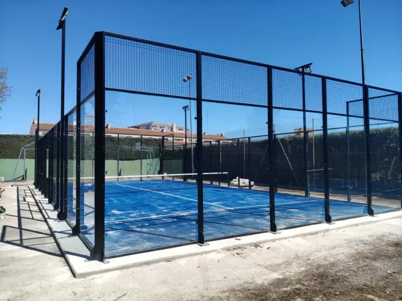 Fotografia de Court de padel à Albacete pour une résidence privée